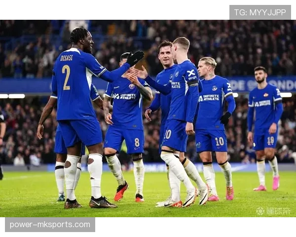 富勒姆强势挺进联赛杯四强，团队实力与默契引瞩目