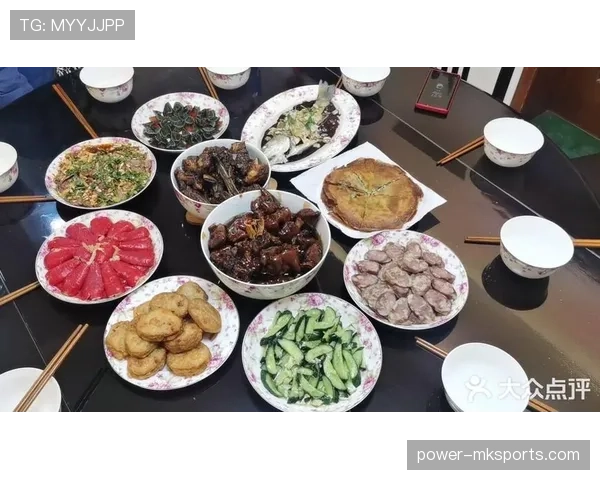 浓眉哥家里请了三个厨师管他吃饭？